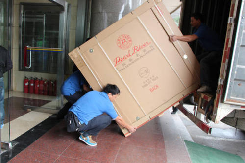 九龙钢琴贵重工艺品无忧运